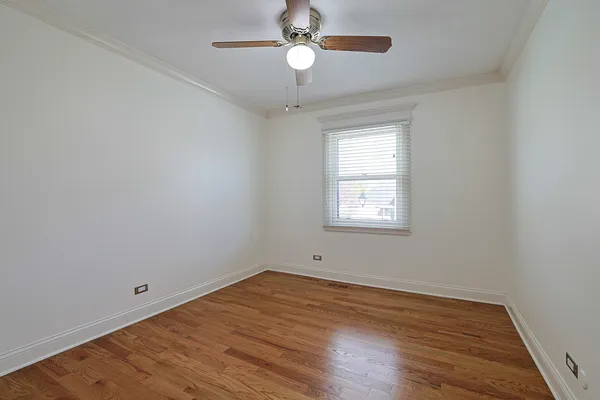 $613,000 | 1526 Gainesboro Drive, Wheaton, IL 60189