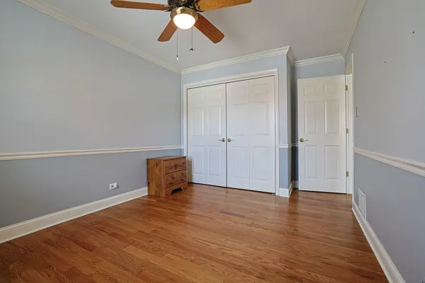 $613,000 | 1526 Gainesboro Drive, Wheaton, IL 60189