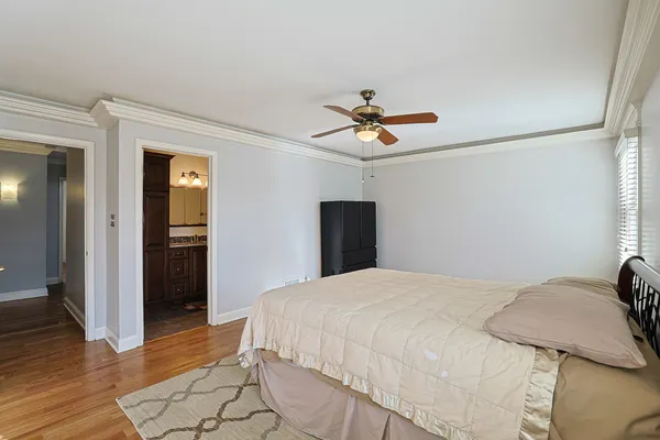 $613,000 | 1526 Gainesboro Drive, Wheaton, IL 60189