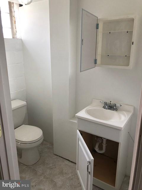 1418 Barrett Road Baltimore, MD 21207 - Photo 7 of 21