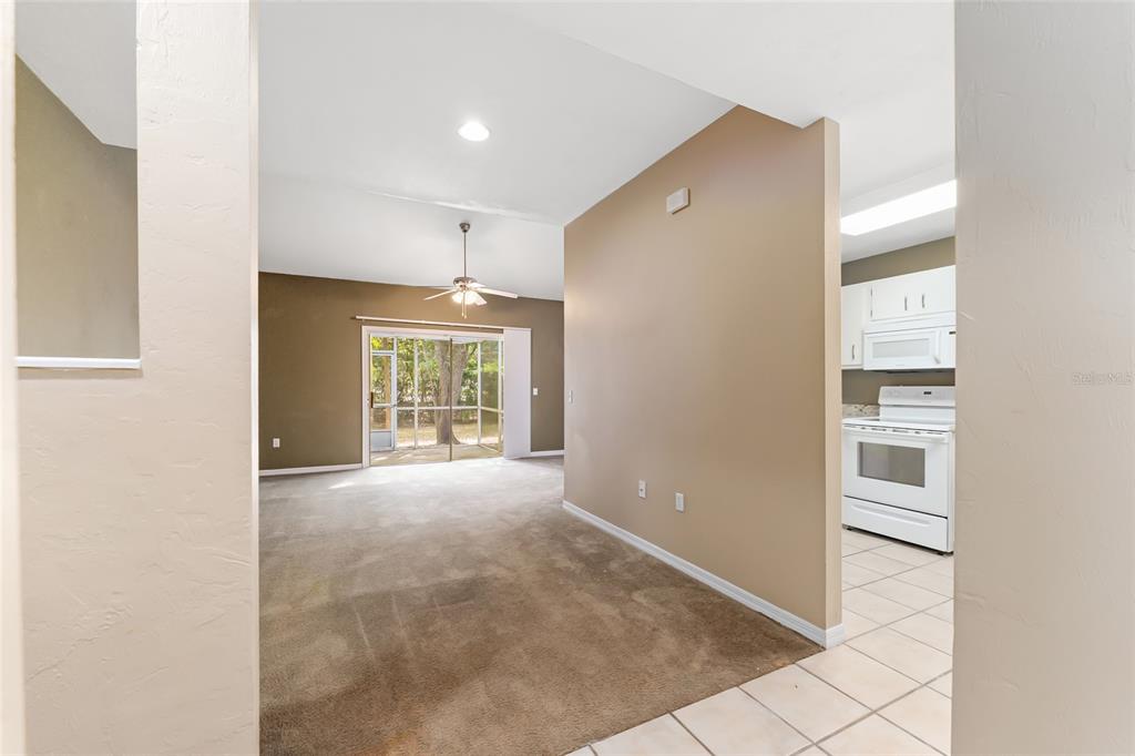 4700 Southwest Archer Road, Unit 13 Gainesville, FL 32608 - Photo 9 of 41