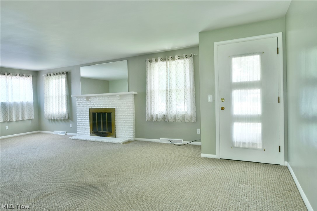 2141 North Road Northeast Warren, OH 44483 - Photo 9 of 50