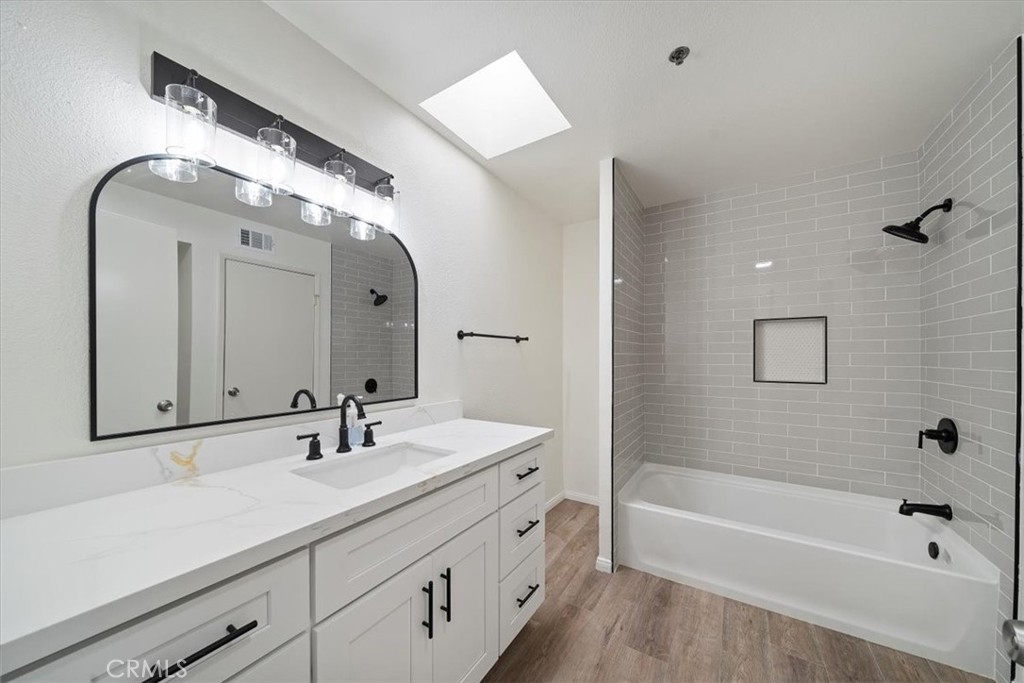 200 East Racquet Club Road, Unit 72 Palm Springs, CA 92262 - Photo 11 of 19 Master Bathroom