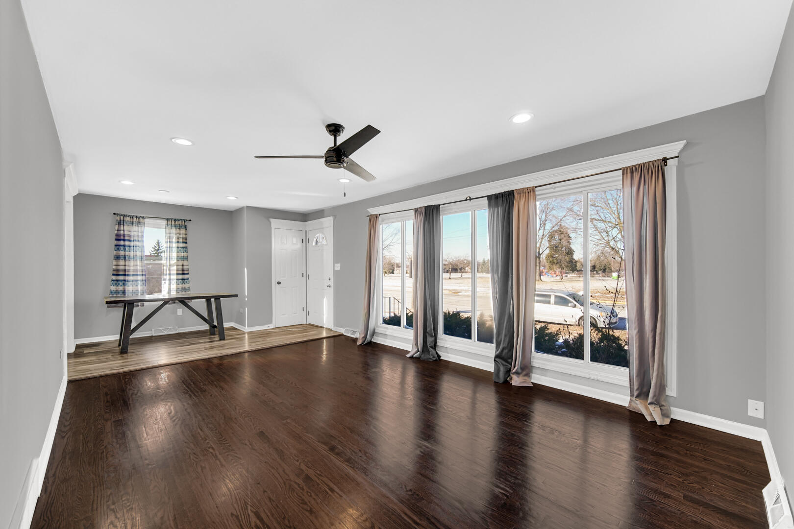 3232 165th Street Hammond, IN 46323 - Photo 2 of 18 1620x1080