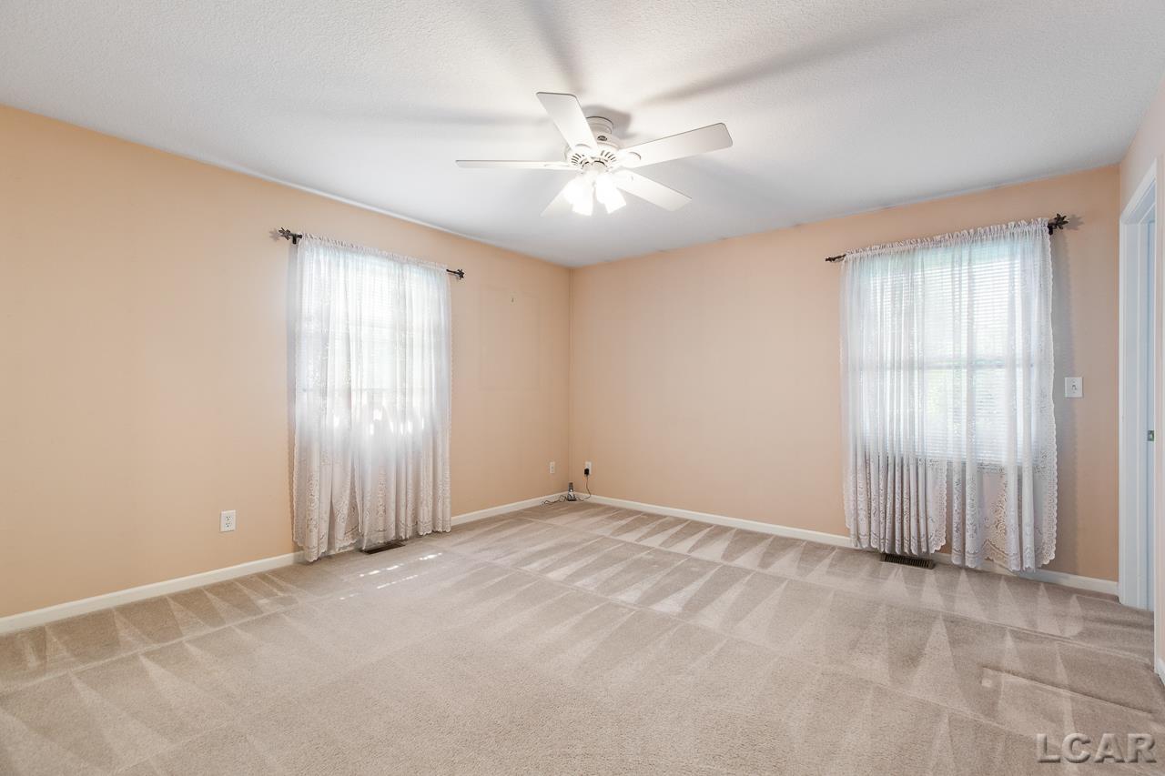 3121 Cobblestone Ridge Tecumseh, MI 49286 - Photo 23 of 47 50114329-22.JPG