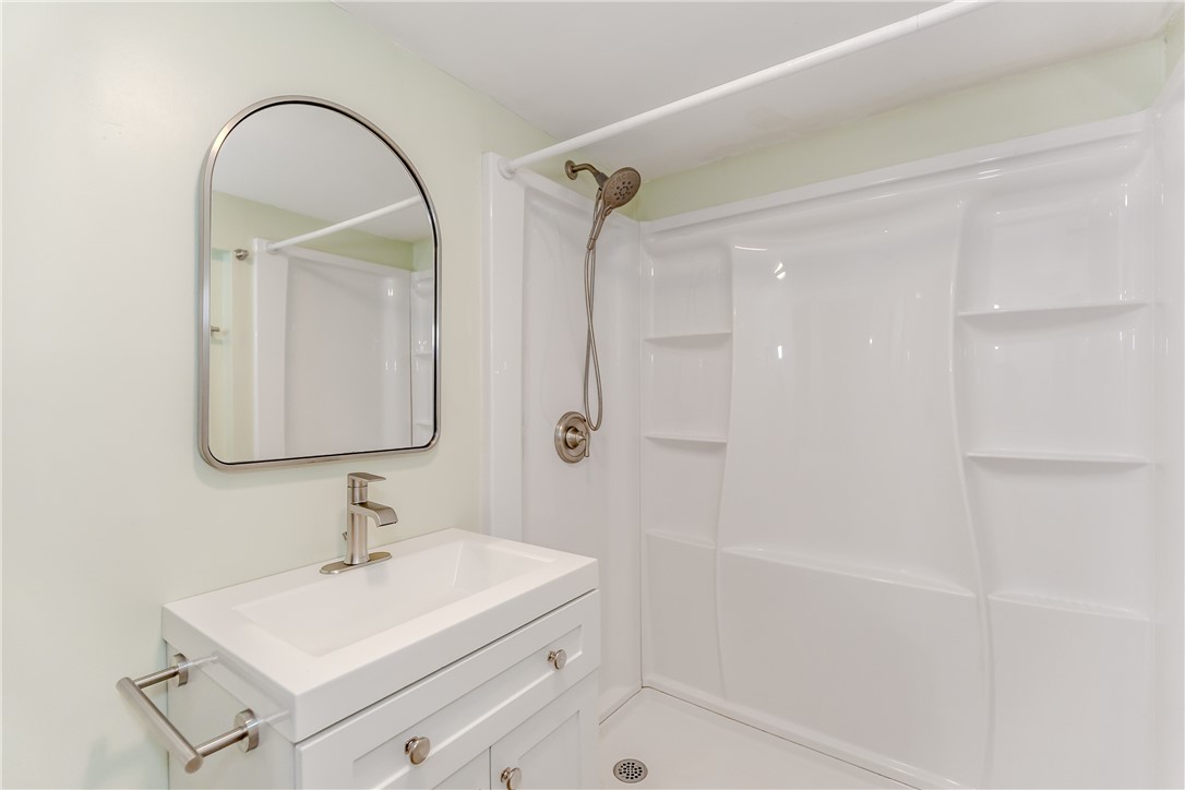 8 Barnes Street Smithfield, RI 02828 - Photo 32 of 48