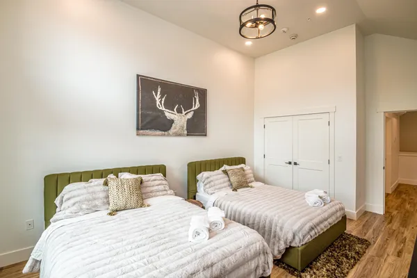 $1,225,000 | 239 Skimobile Road, Unit 302, Conway, NH 03860