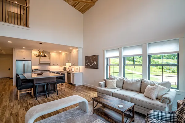 $1,225,000 | 239 Skimobile Road, Unit 302, Conway, NH 03860