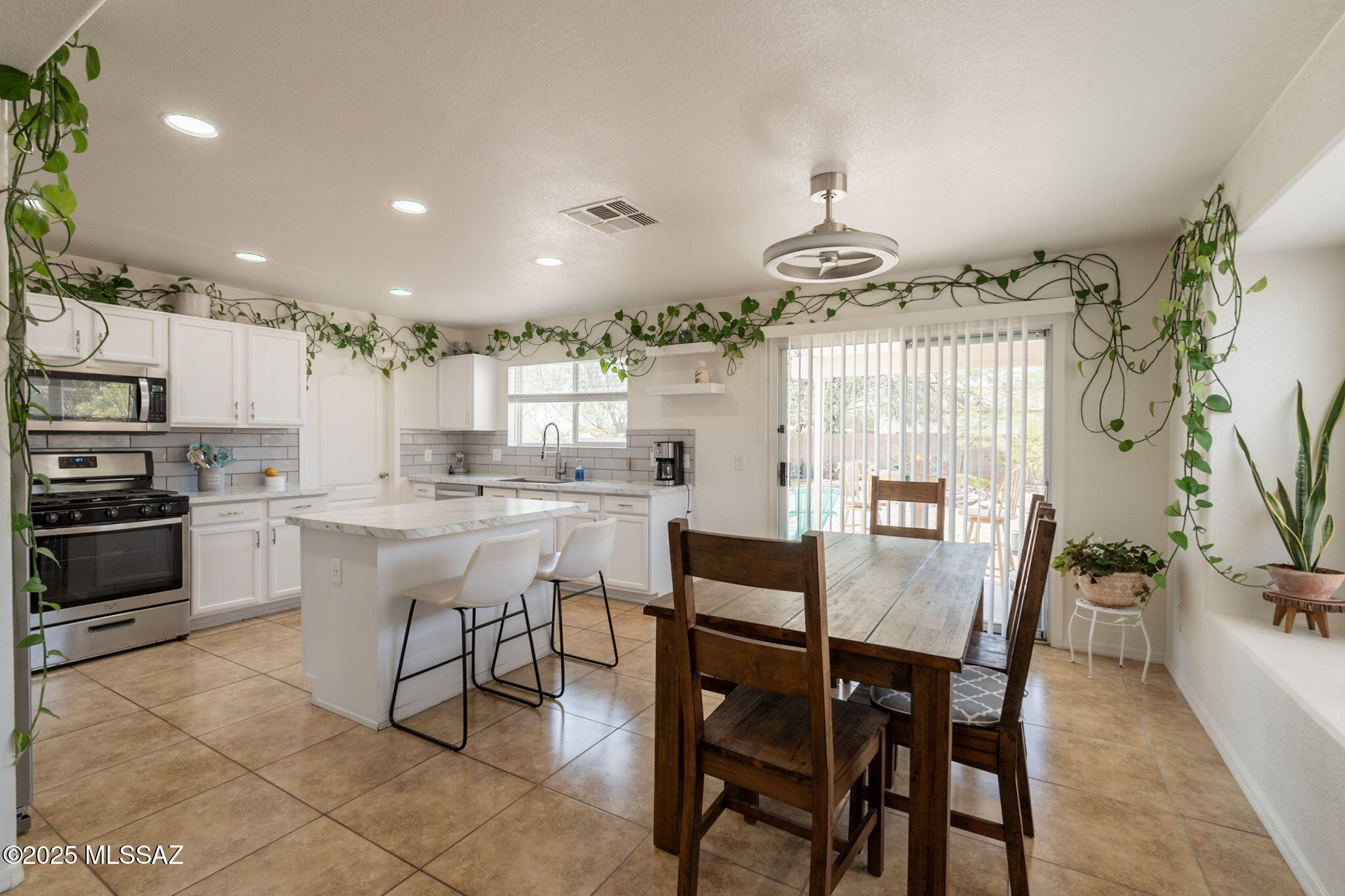 3418 South Desert Echo Road Tucson, AZ 85735 - Photo 9 of 29