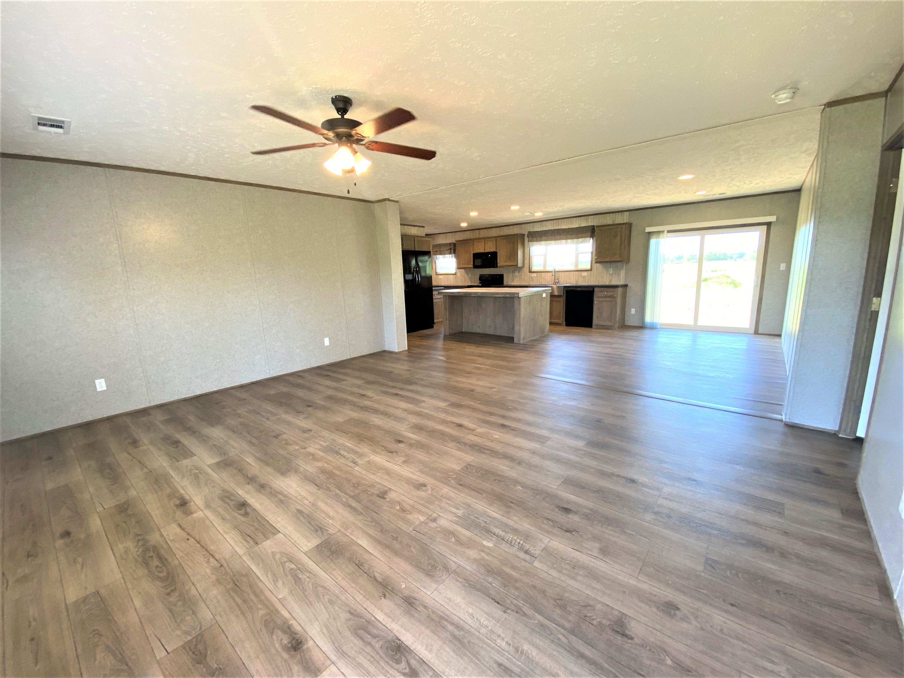 26126 County Road 32 Elberta, AL 36530 - Photo 4 of 6 Living Room