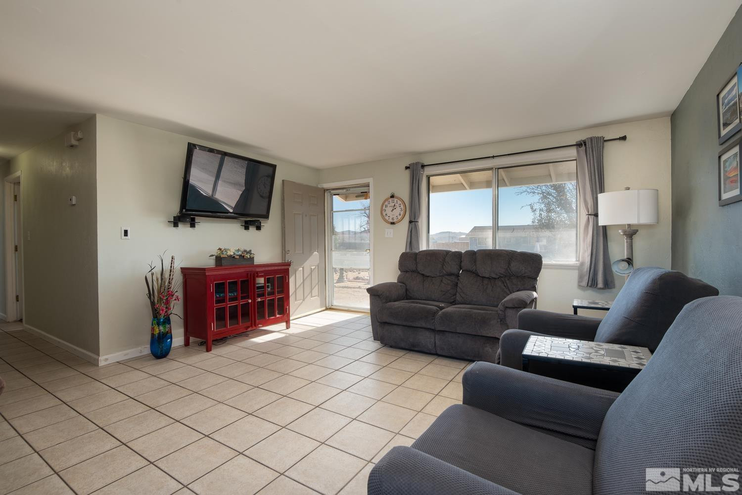 11527 Tupelo Street Reno, NV 89506 - Photo 4 of 40 Photo 4
