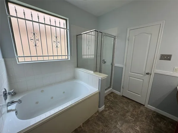 $2,500 | 19419 Remington Bend Drive, Houston, TX 77073