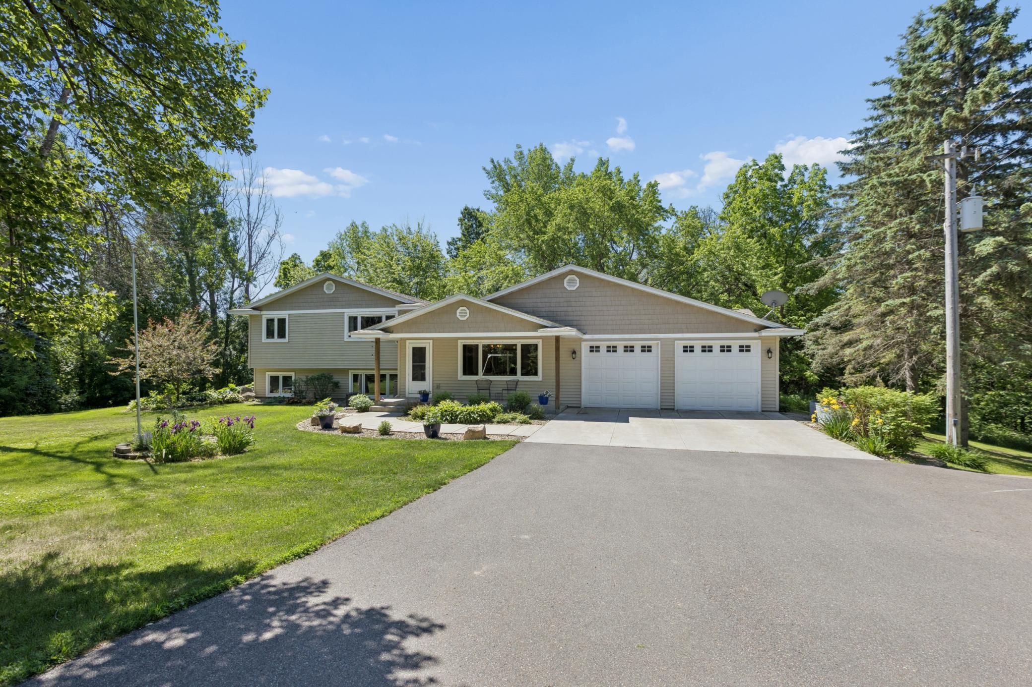 8235 20th Street Southeast Buffalo, MN 55313 - Photo 1 of 38