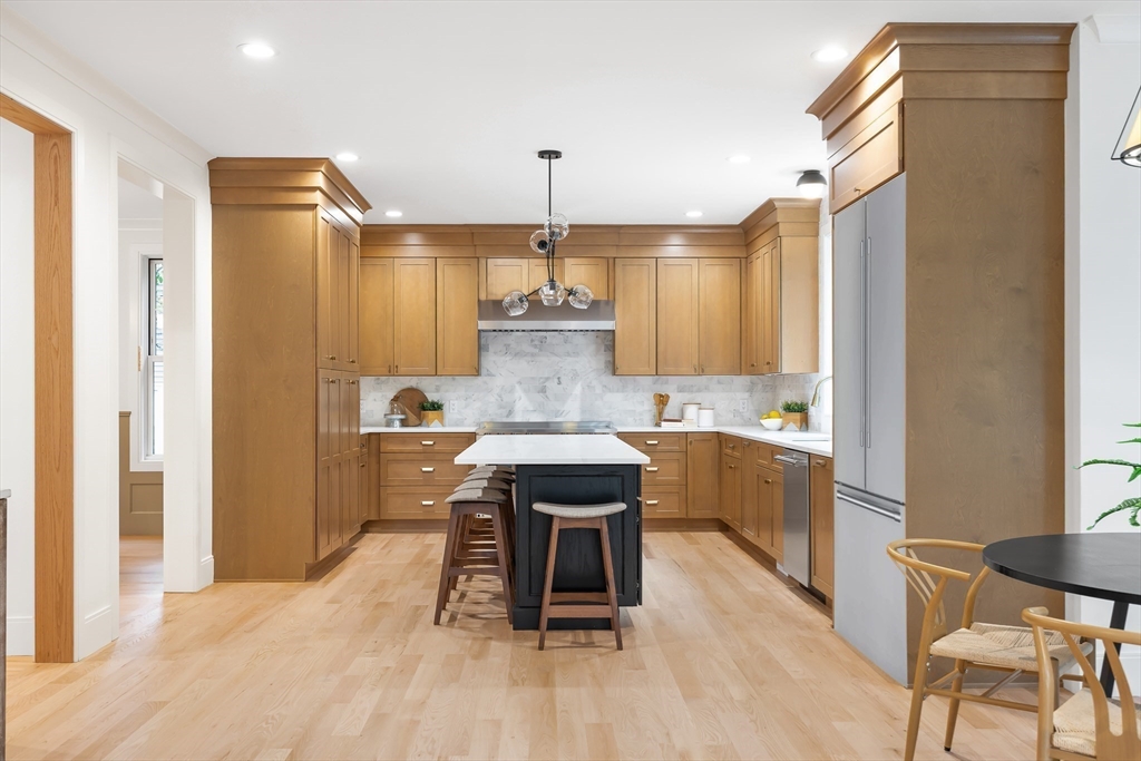 47 Emerson Road Needham, MA 02492 - Photo 7 of 42 Gallery Image 7