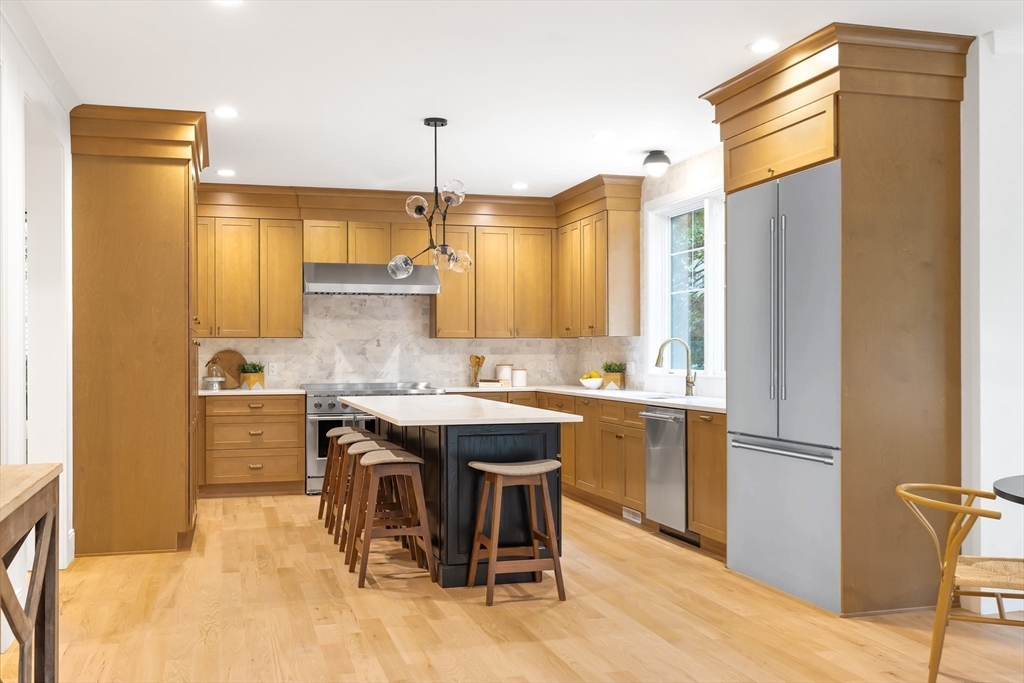 47 Emerson Road Needham, MA 02492 - Photo 8 of 42 Gallery Image 8