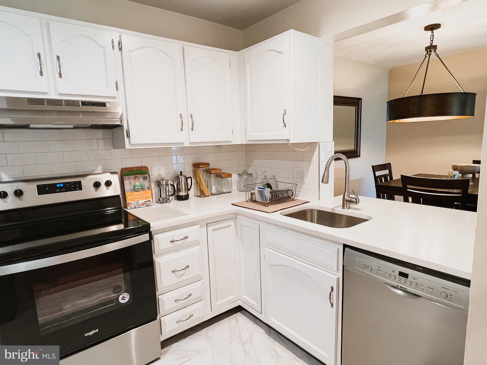 25 South Church Road, Unit 6 Maple Shade, NJ 08052 - Photo 3 of 11
