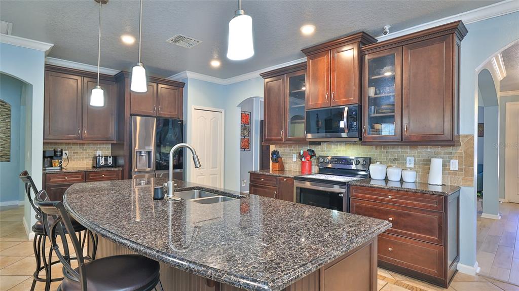 911 Fallbrooke Avenue Deltona, FL 32725 - Photo 12 of 44