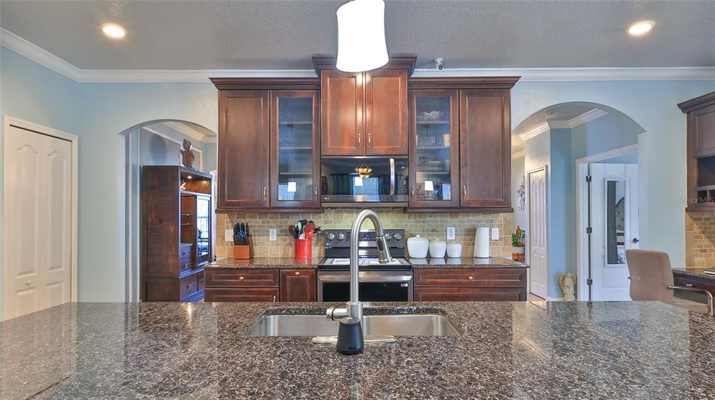 911 Fallbrooke Avenue Deltona, FL 32725 - Photo 13 of 44