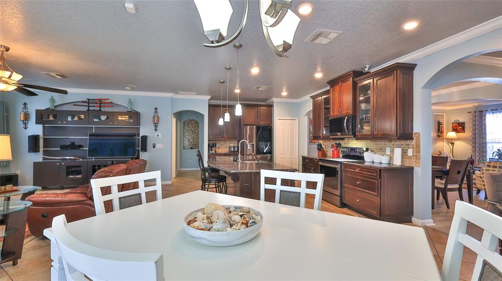 911 Fallbrooke Avenue Deltona, FL 32725 - Photo 17 of 44