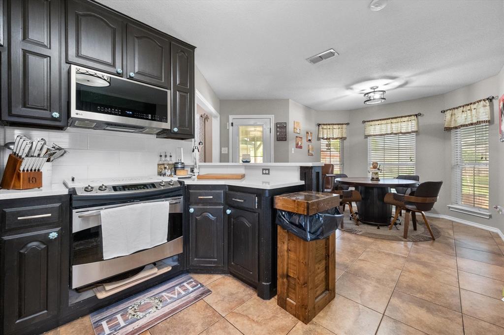 2800 Coventry Road Crowley, TX 76036 - Photo 26 of 39