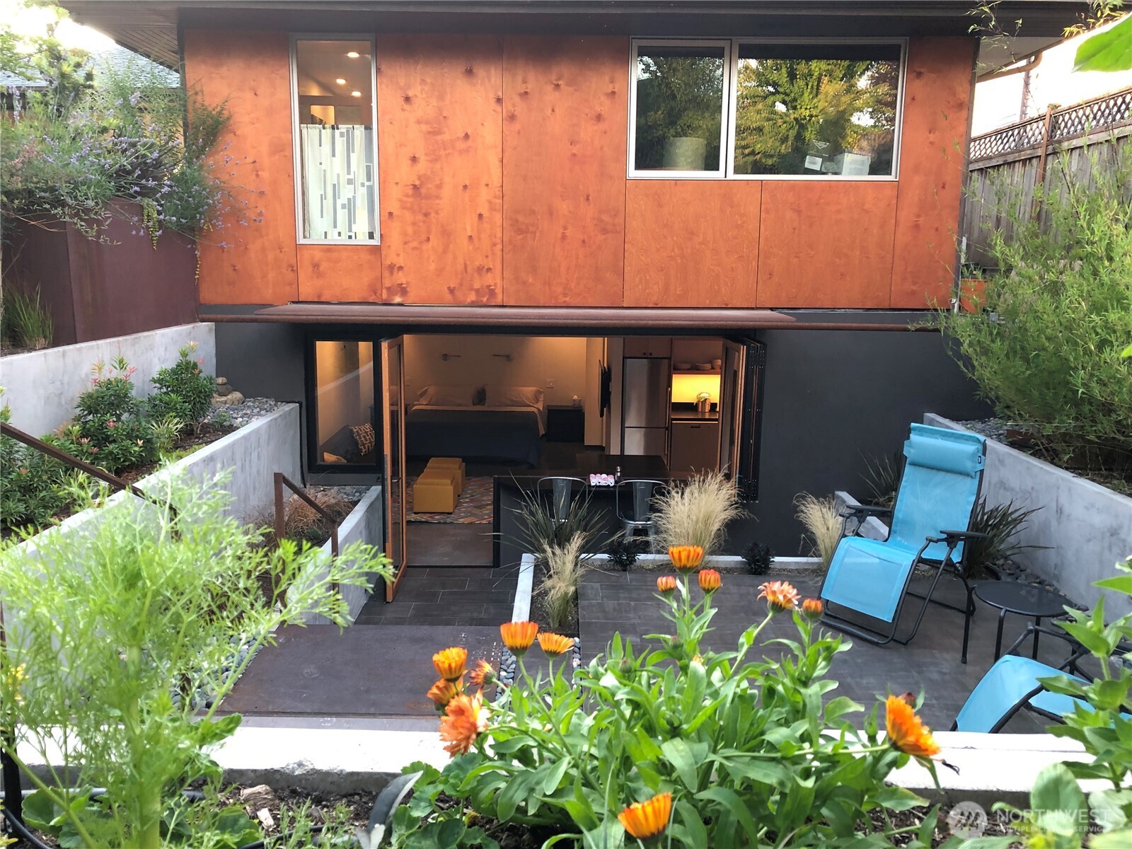 2043 North 78th Street Seattle, WA 98103 - Photo 23 of 32 Gallery Image 23