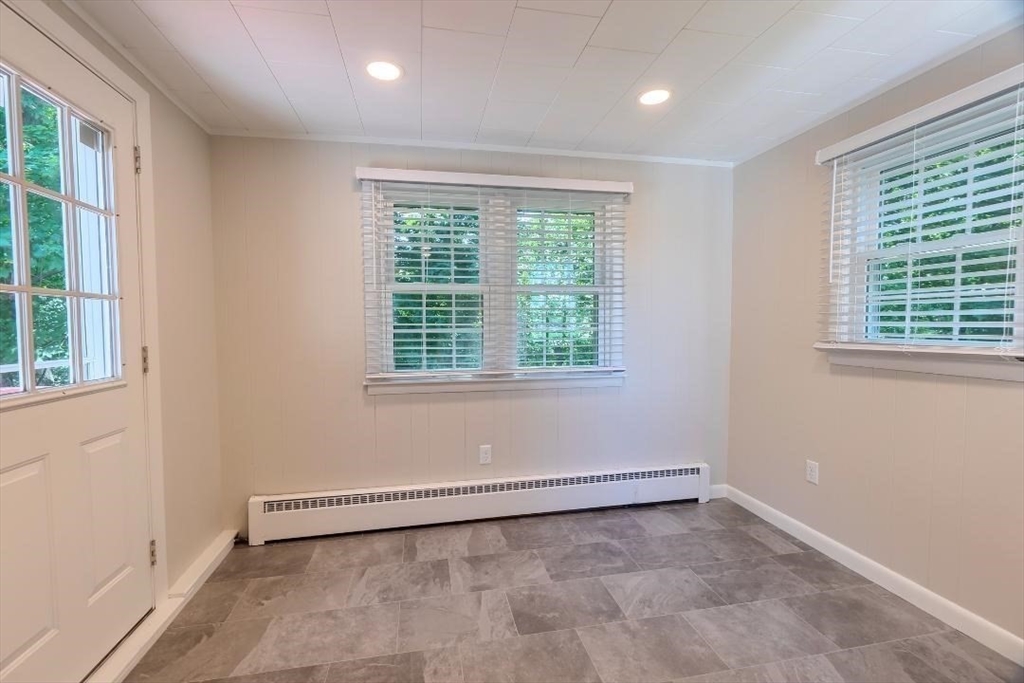 2 Bay Edge Lane Worcester, MA 01604 - Photo 7 of 23