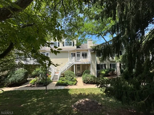$2,600 | 30 Wentworth Road, Unit 30, Bedminster, NJ 07921
