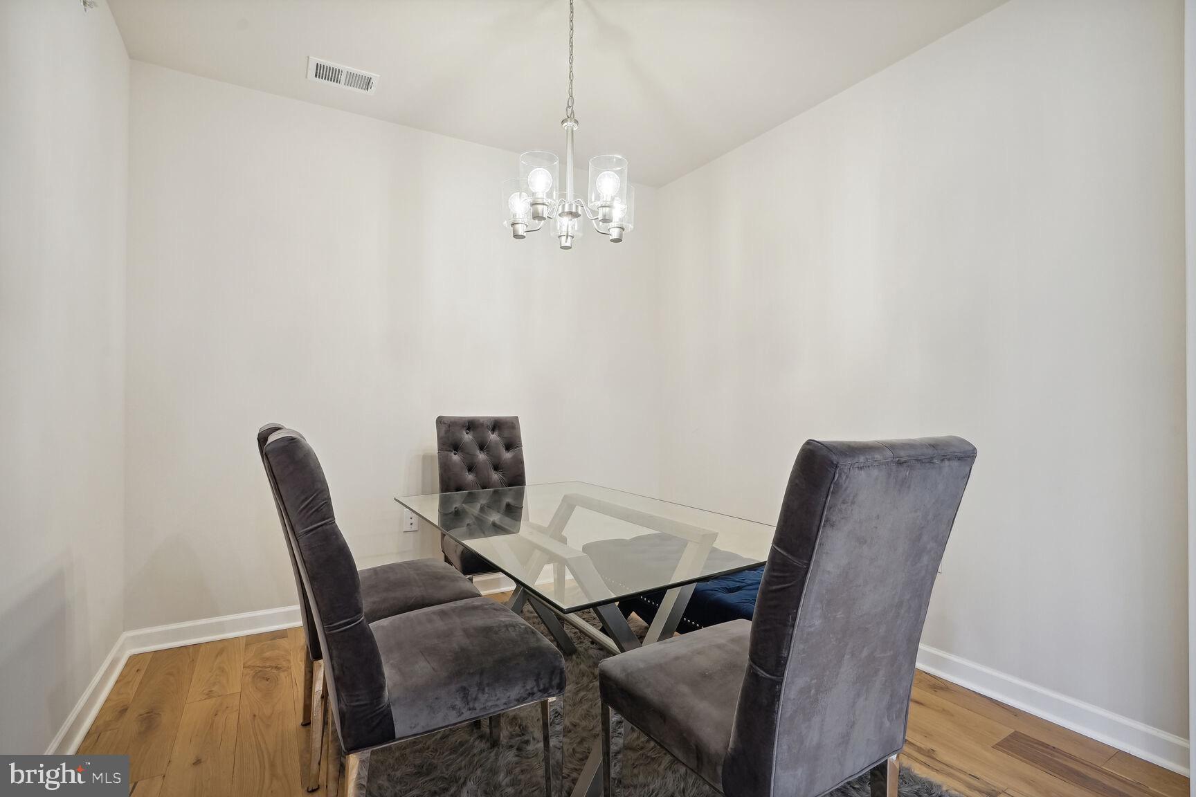 3925 Fair Ridge Drive, Unit 507 Fairfax, VA 22033 - Photo 5 of 15