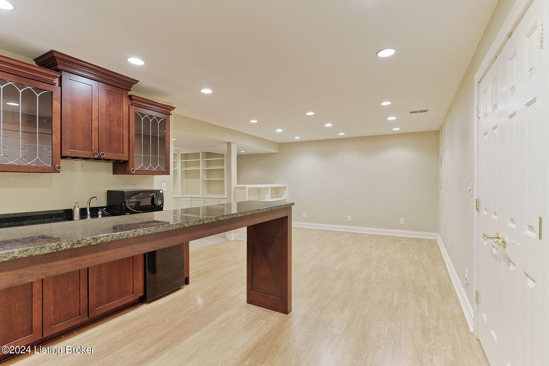 14006 Hickory Ridge Road Louisville, KY 40245 - Photo 34 of 48 photo_online_035