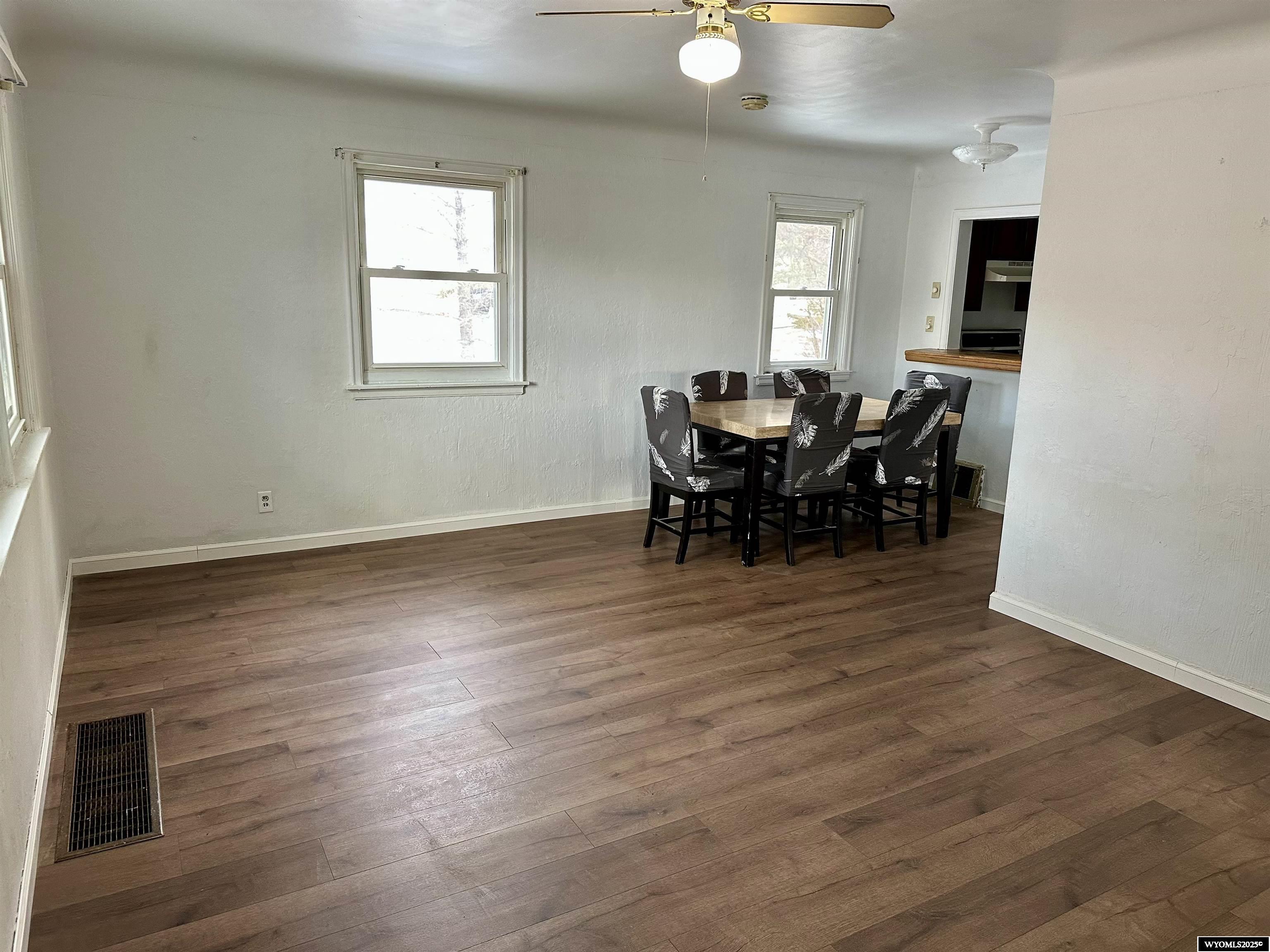 1323 Cherry Street Rawlins, WY 82301 - Photo 4 of 21