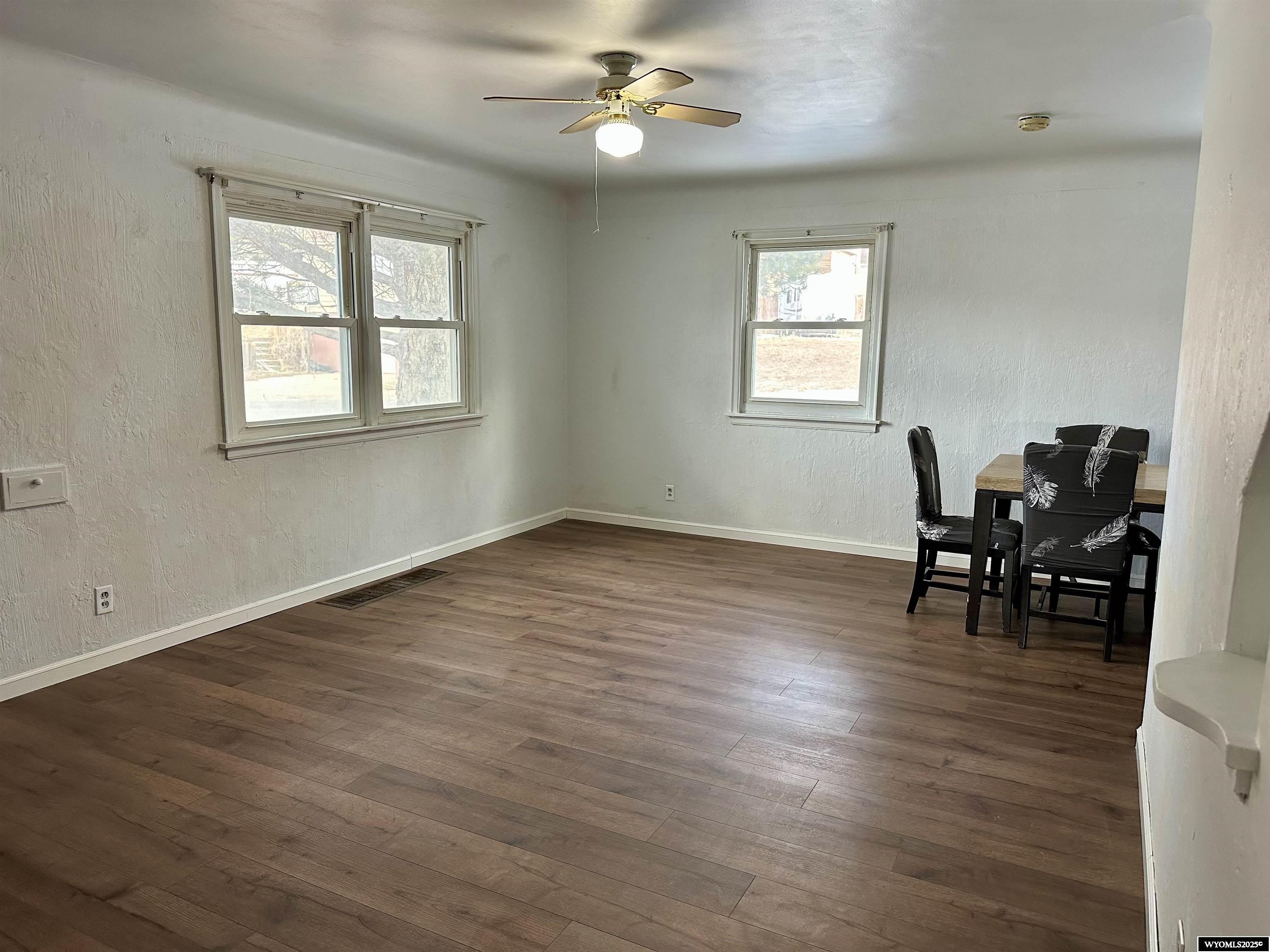 1323 Cherry Street Rawlins, WY 82301 - Photo 5 of 21