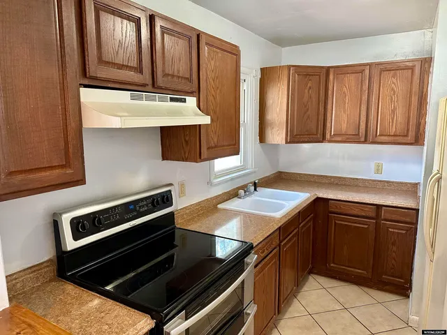 $145,000 | 1323 Cherry Street, Rawlins, WY 82301