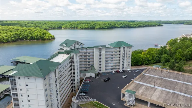 $1,495,000 | 4800 Eagleview Drive, Unit 10100, Osage Beach, MO 65065