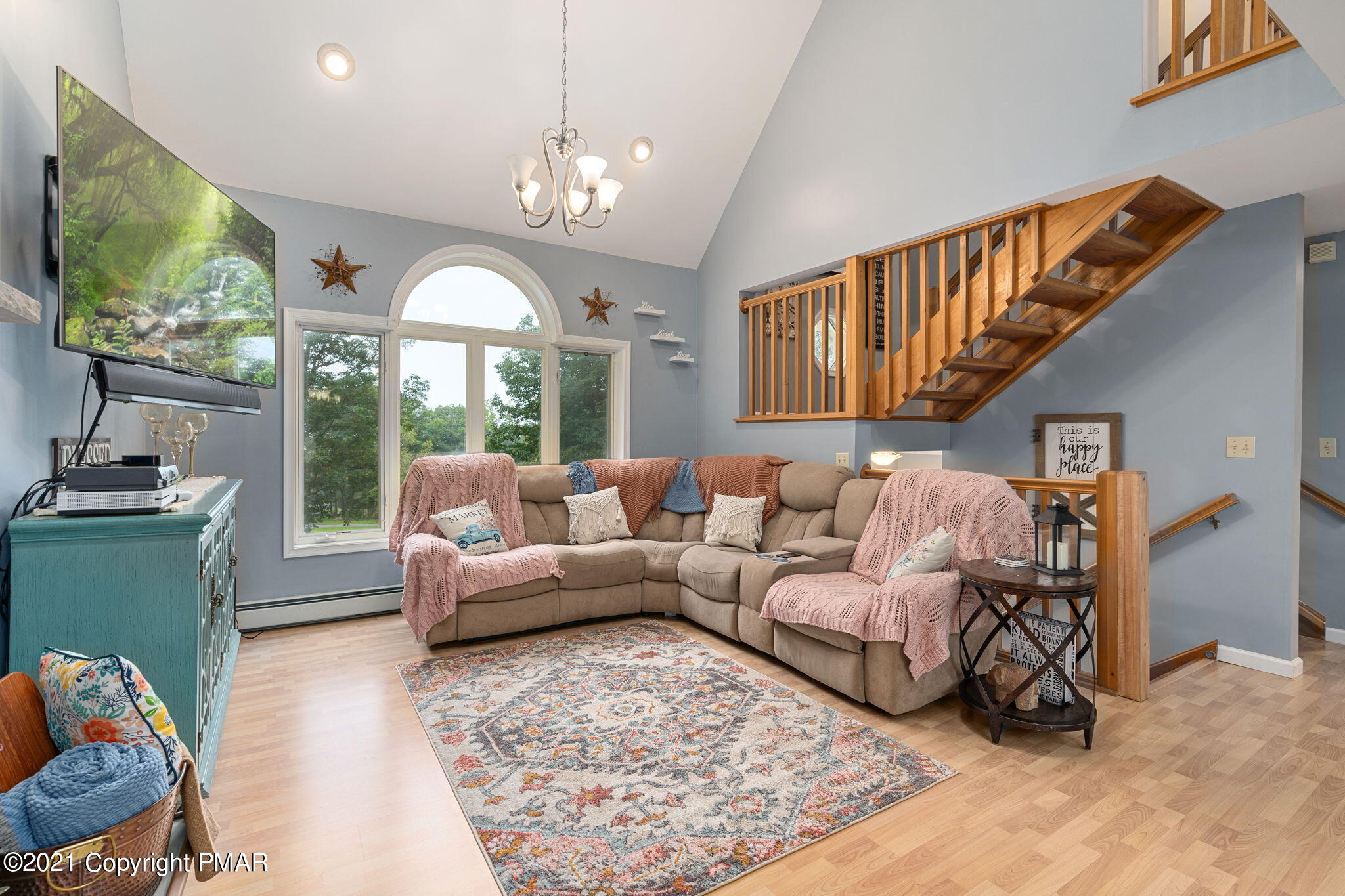 133 Mount Ranier Road Effort, PA 18330 - Photo 6 of 30 11-web-or-mls-Image-11
