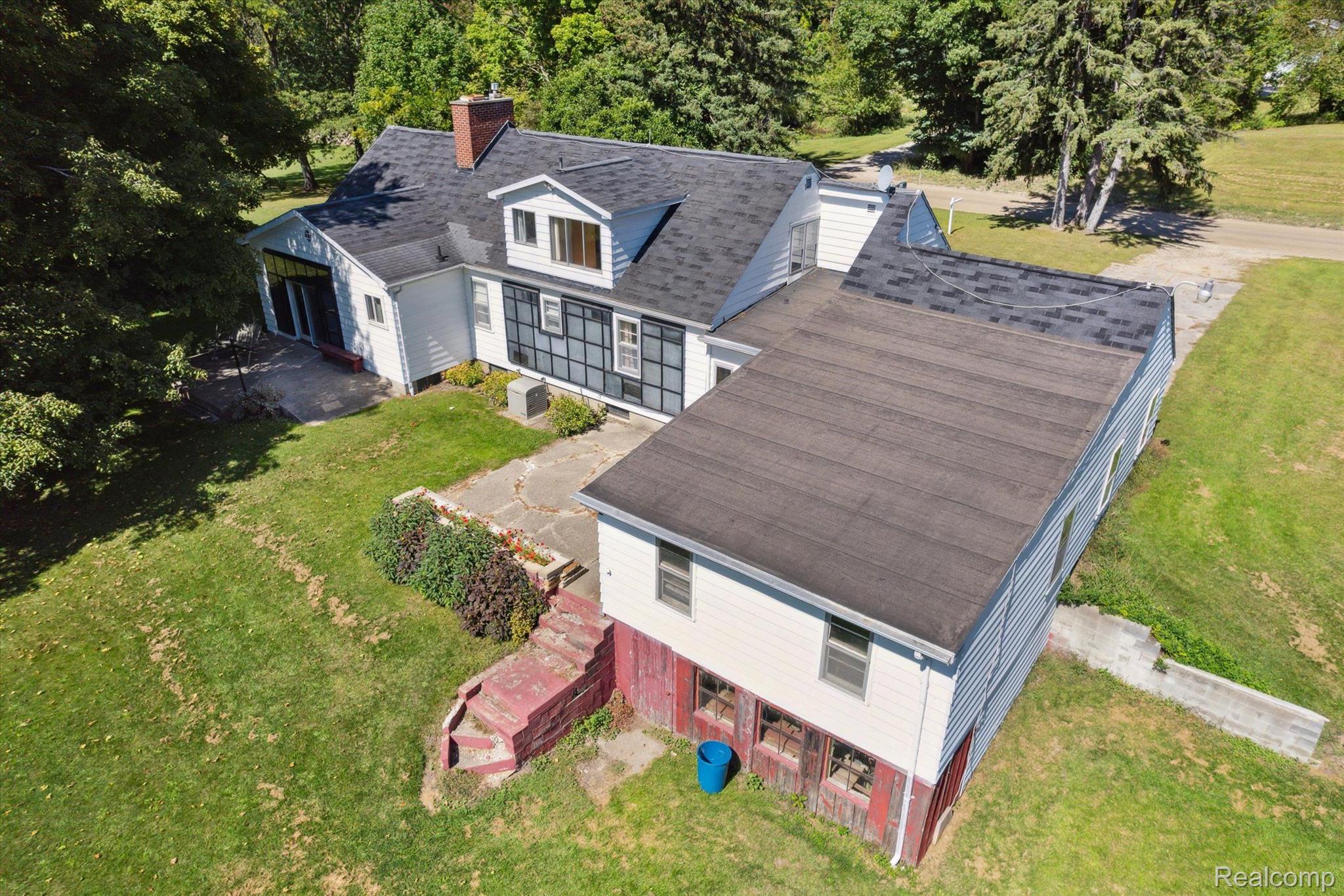 2850 East Clyde Road Howell, MI 48855 - Photo 66 of 80 Gallery Image 66