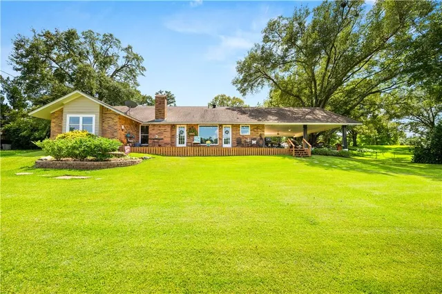 $360,000 | 893 Fish Hatchery Road, Natchitoches, LA 71457