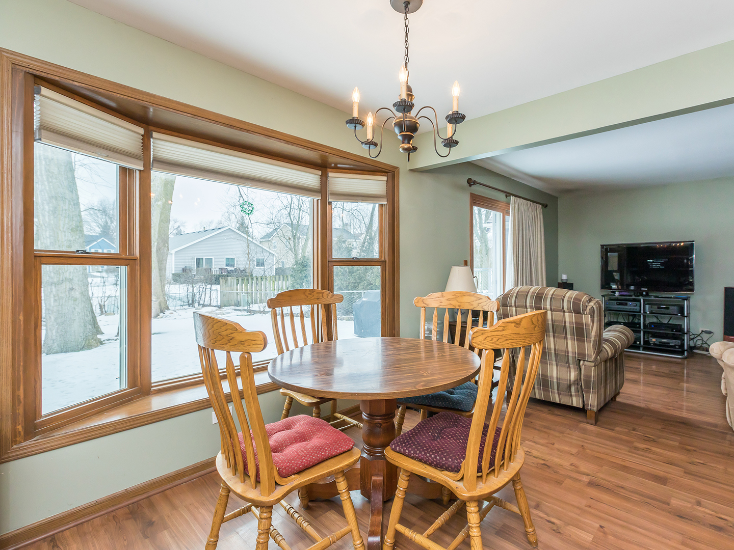 S080 Beverly Street Wheaton, IL 60187 - Photo 6 of 17