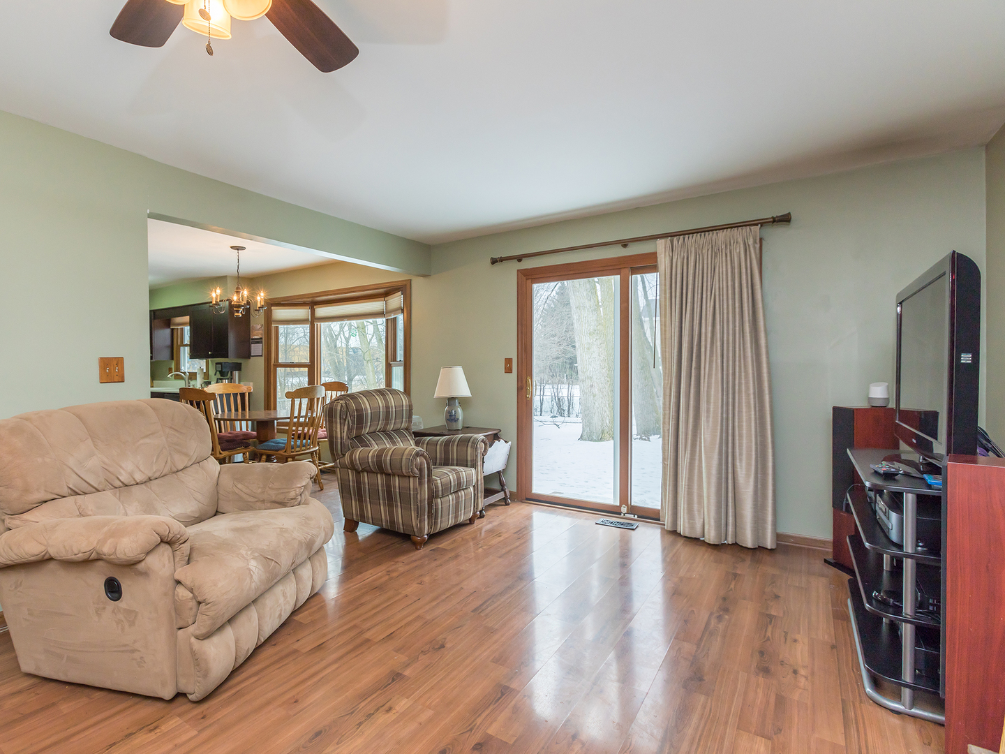S080 Beverly Street Wheaton, IL 60187 - Photo 8 of 17