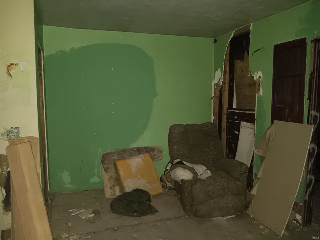 $25,000 | 9945 Brann Road, Poland, IN 47868