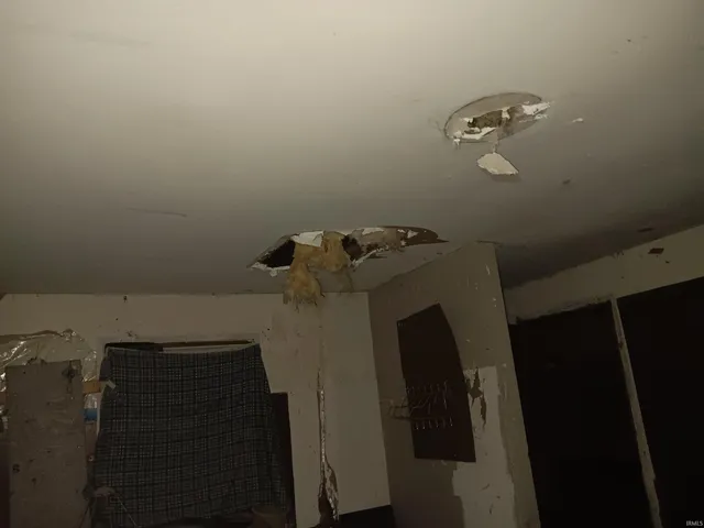 $25,000 | 9945 Brann Road, Poland, IN 47868