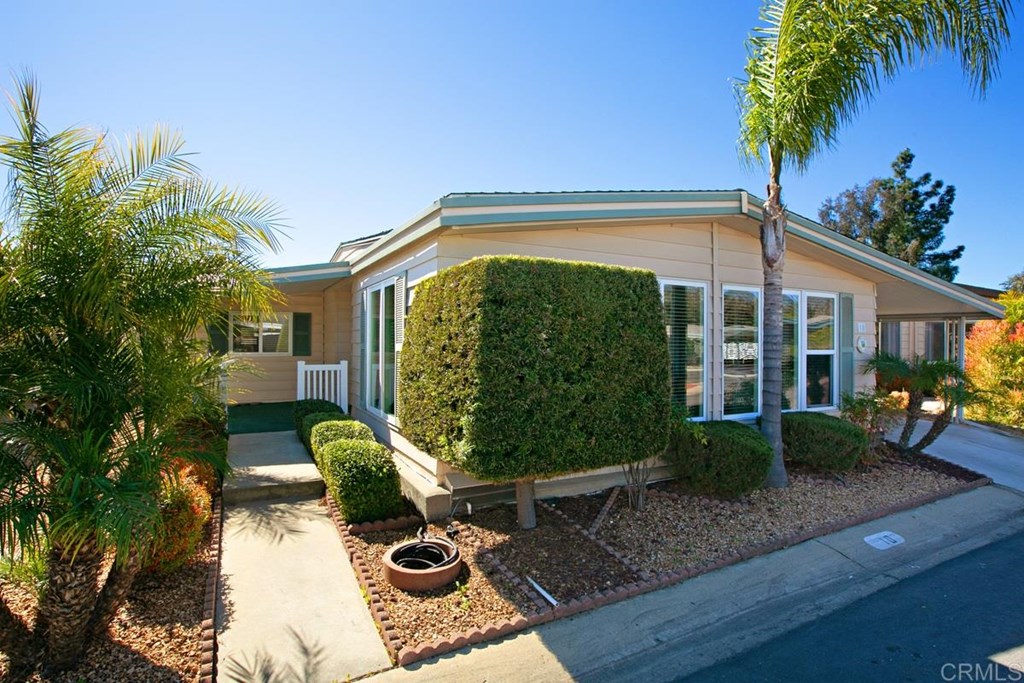 2250 North Broadway, Unit 10 Escondido, CA 92026 - Photo 2 of 30 Nicely landscaped front yard!