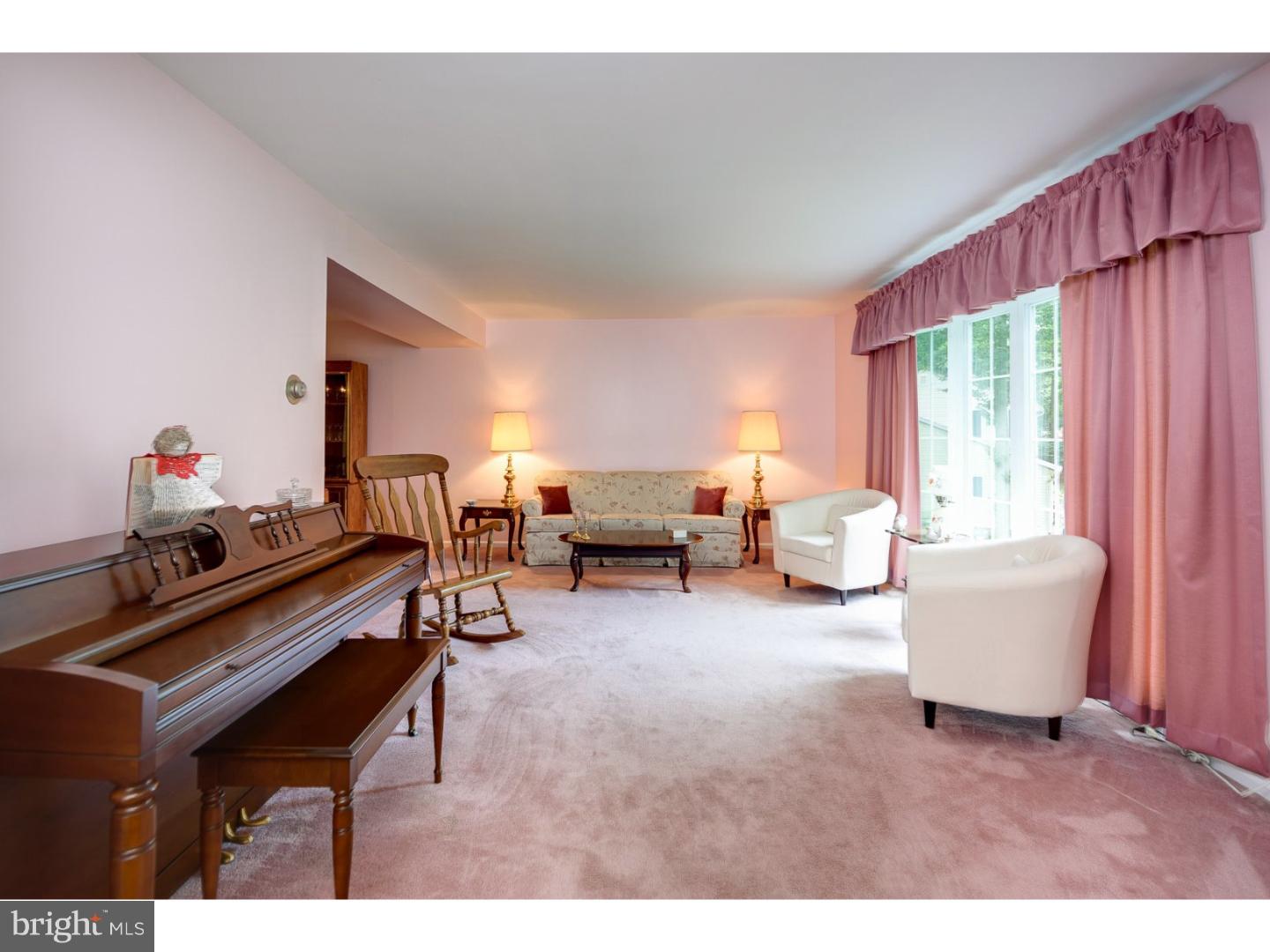419 Rennard Drive Exton, PA 19341 - Photo 8 of 25 Gallery Image 8