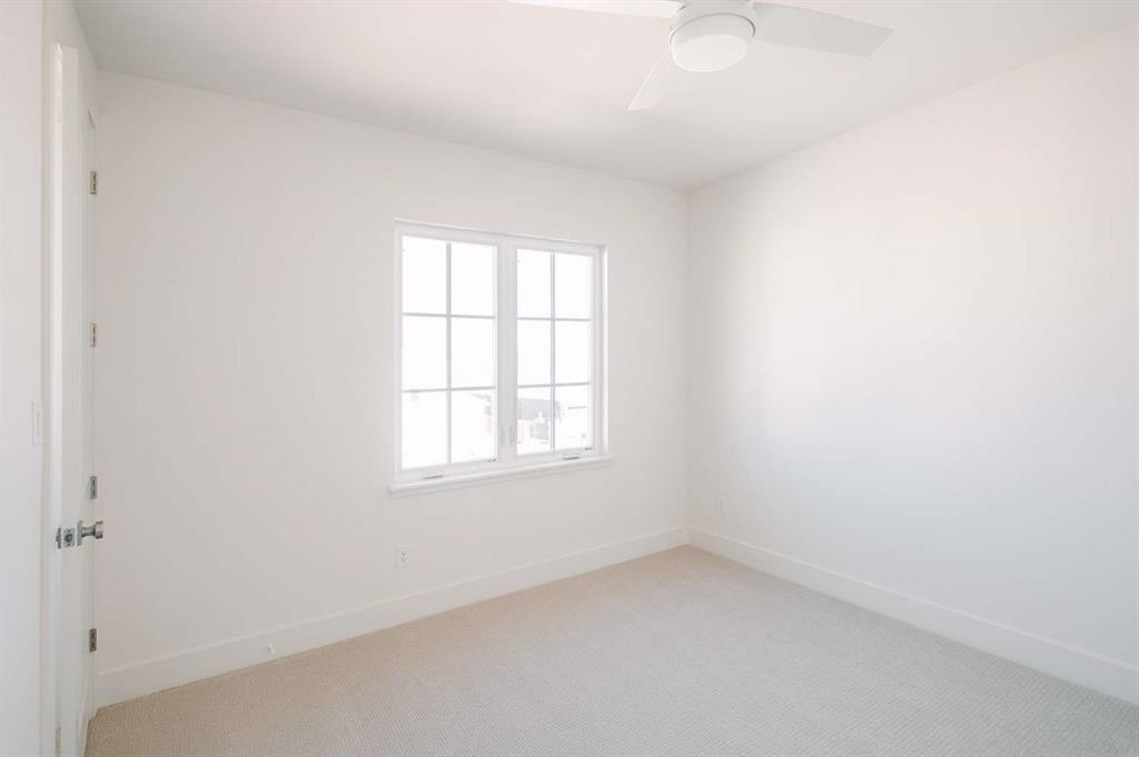 405 Kestrel Court Aledo, TX 76008 - Photo 23 of 31 an empty room with a window