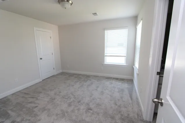 a view of empty room with window