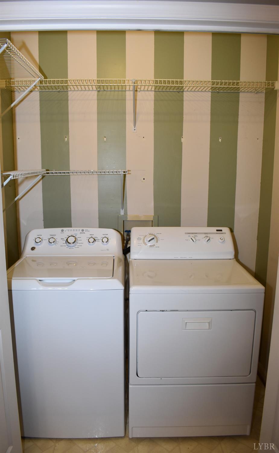 482 Oak Point Road Forest, VA 24551 - Photo 20 of 39 a utility room with dryer and washer