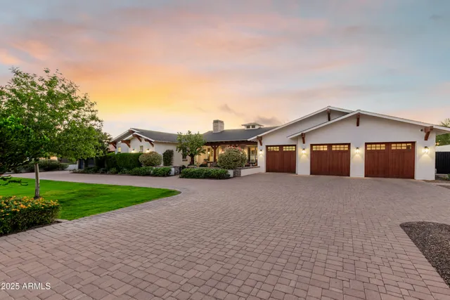 a view of outdoor space yard and street