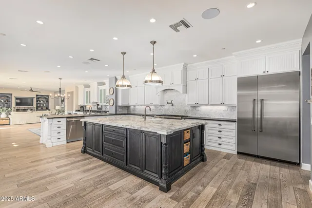 $4,675,000 | 4442 North 59th Place, Phoenix, AZ 85018