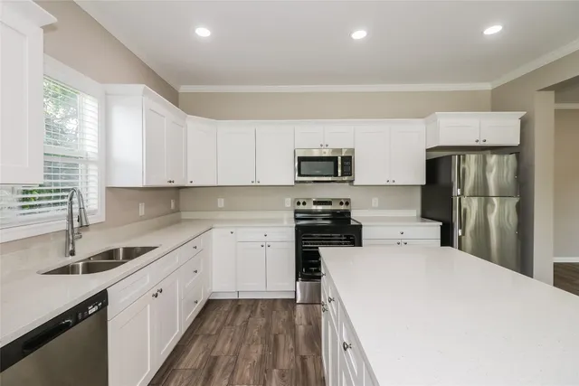 $2,630 | 774 Dillard Street, Houston, TX 77091