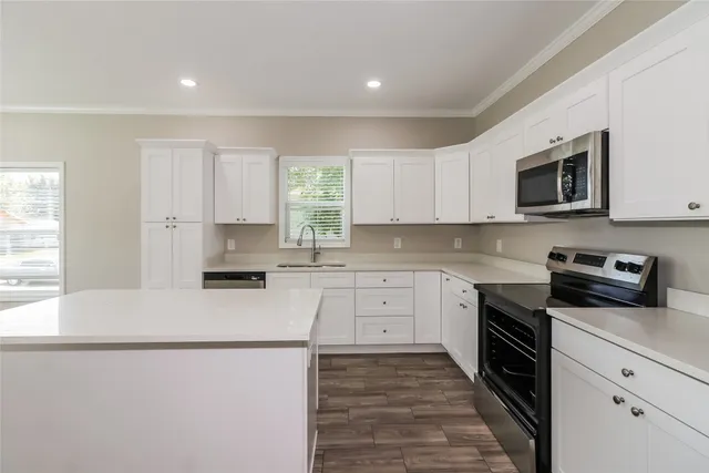 $2,630 | 774 Dillard Street, Houston, TX 77091