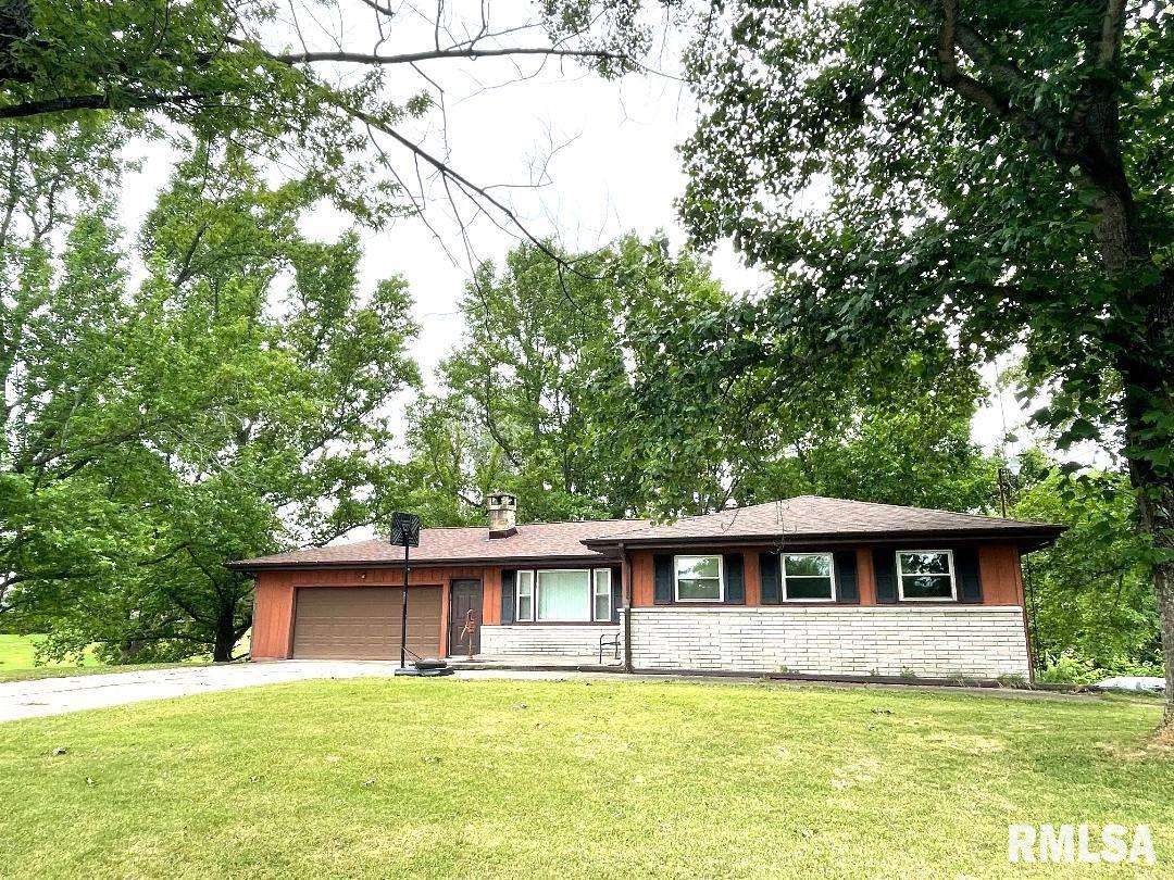 2066 Ross Road Centralia, IL 62801 - Photo 1 of 17 Gallery Image 1